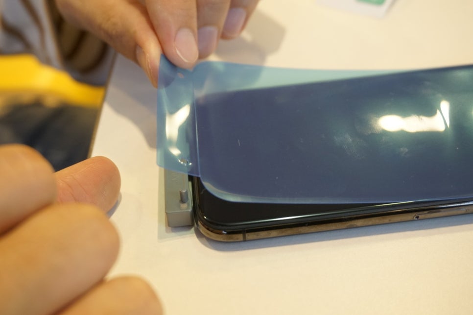 아이폰x 액정보호필름 초보자들도 쉽고 깔끔하게! 관련 이미지 16