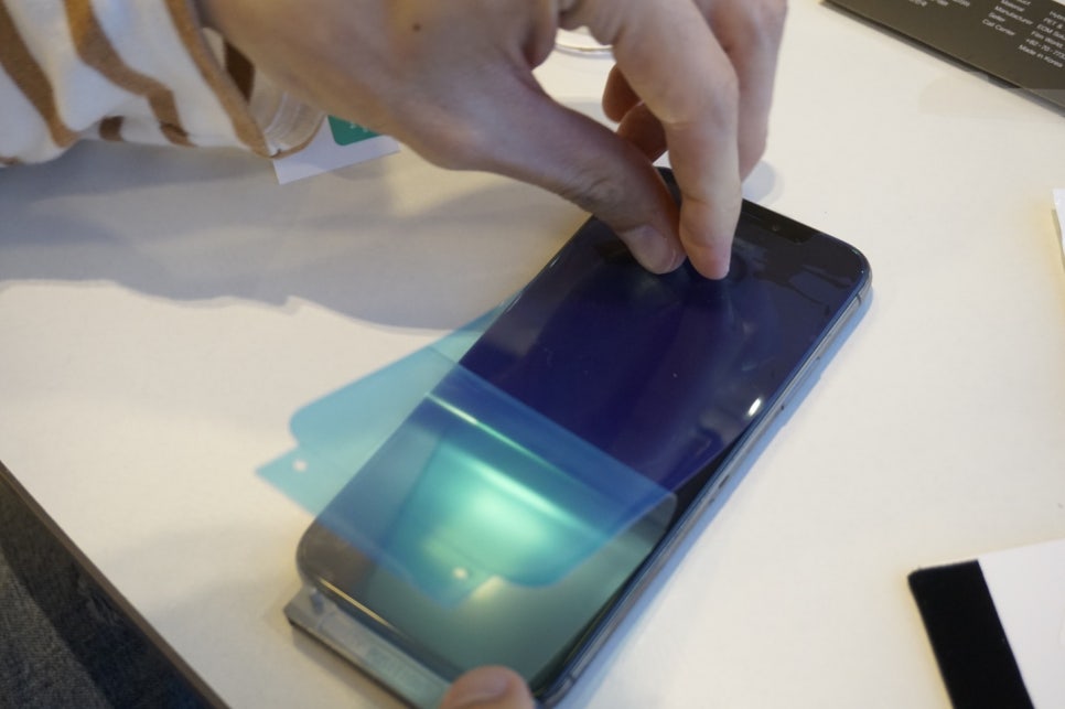 아이폰x 액정보호필름 초보자들도 쉽고 깔끔하게! 관련 이미지 17