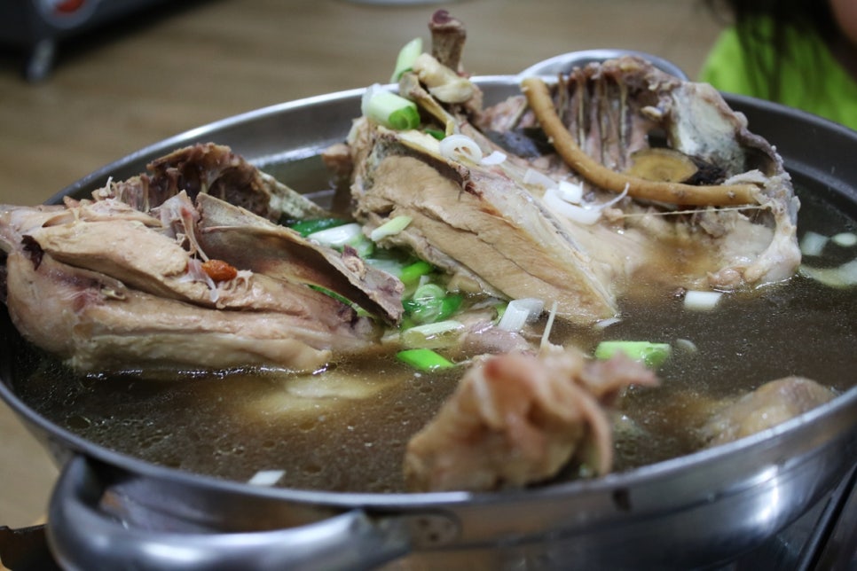율암온천맛집 보약을 먹는 기분이 들었던 보양식 인정가마솥옻닭 관련 이미지 18