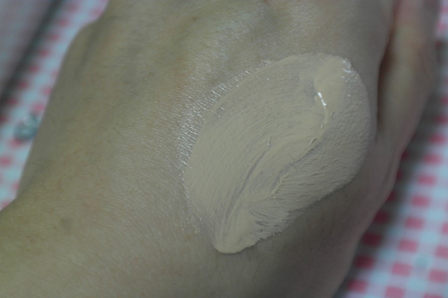 수분크림의 보습력과 에센스 장점을 모아놓은 메디프런트 티씨엘 엔씨크림 101 관련 이미지 8