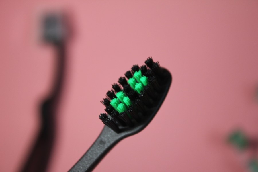 인체공학적인 그립감의 스위스 브랜드 메가스마일 칫솔 관련 이미지 14