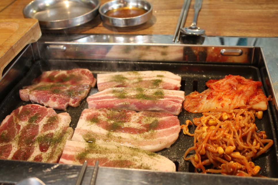 평택회식장소 마음껏 먹고 이가격이라니 더착한삼겹살 관련 이미지 18