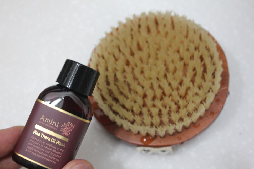 등드름에 대한 걱정을 해결해주는 아미니 바디브러쉬추천 관련 이미지 15