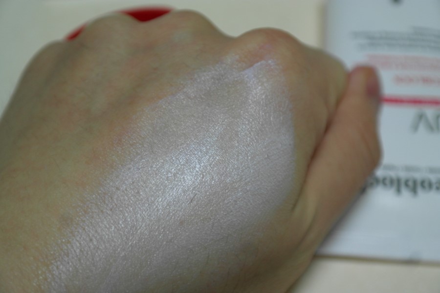 자외선차단화장품 백탁없이 자연스럽게 보정되는 네오블럭 관련 이미지 7