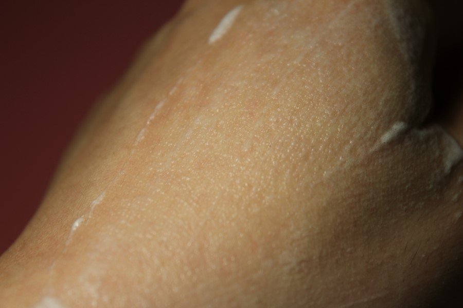 곡물필링폼 세안과 각질제거가 한번에 되는 퍼펙트 고마쥬 클렌저 관련 이미지 14