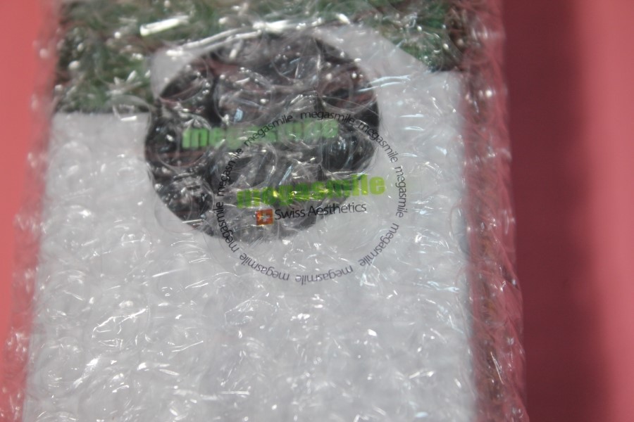 인체공학적인 그립감의 스위스 브랜드 메가스마일 칫솔 관련 이미지 6