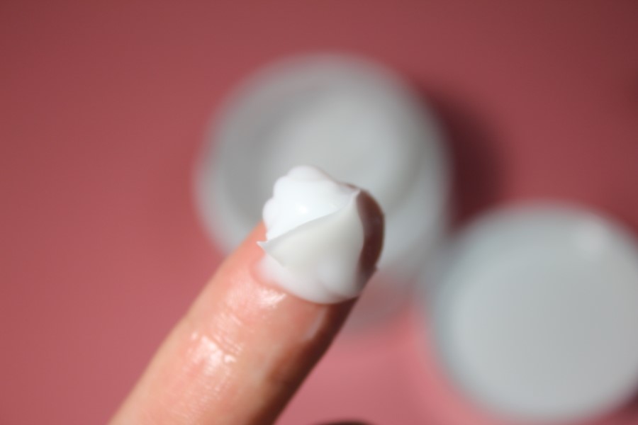 병풀추출물이 들어가 진정 보습에 좋은 엔비 솔루션 아쿠아 크림 관련 이미지 11