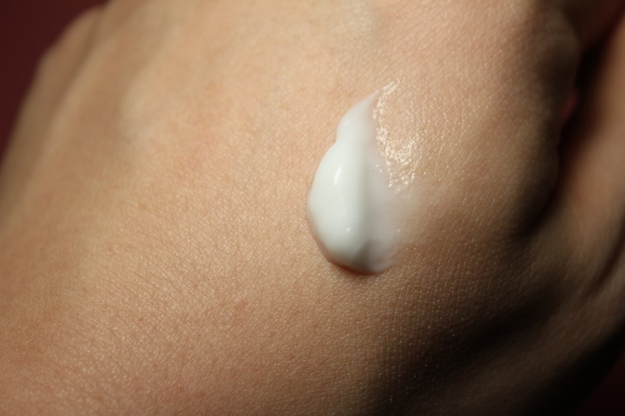 문제성피부크림 지성피부에 촉촉하게 수분공급 해주세요 관련 이미지 8