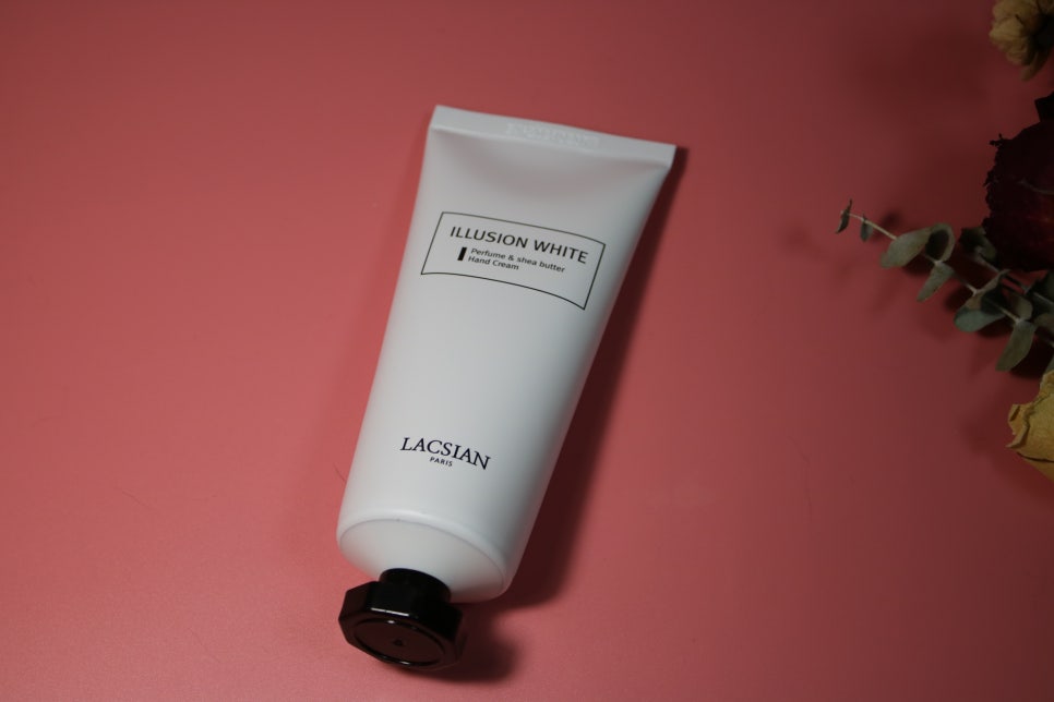 퍼퓸핸드크림 향기좋은 촉촉함을 느낄수 있는 일루션 화이트 후기! 관련 이미지 12