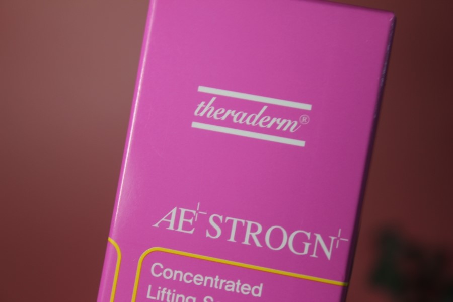 얼굴주름없애기 이스트로긴 컨센트레이티드 리프팅 세럼으로 시작해요 관련 이미지 3