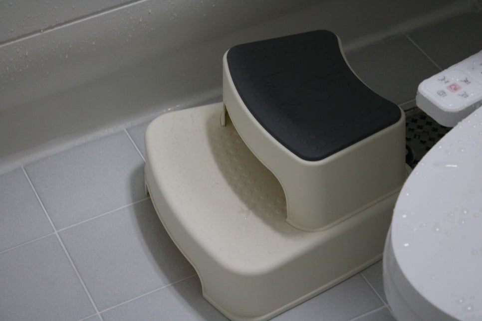 러비 유아디딤대 화장실 안전 발판을 사보았다 관련 이미지 14