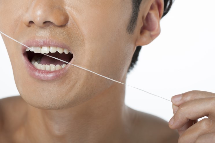 올바른 치실 사용법 치아 건강을 지키자! 관련 이미지 1