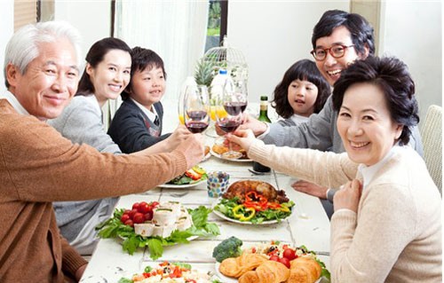 [노인 임플란트] 노인 임플란트로 하루라도 더 편안하게 씹자 관련 이미지 1