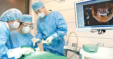 3D기술 입은 임플란트 믿음직하네 관련 이미지 1