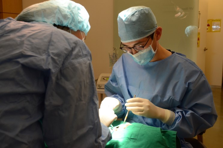 자고 일어나면 임플란트 시술이 끝나있다고요? &lsquo;수면임플란트란&rsquo;? 관련 이미지 2