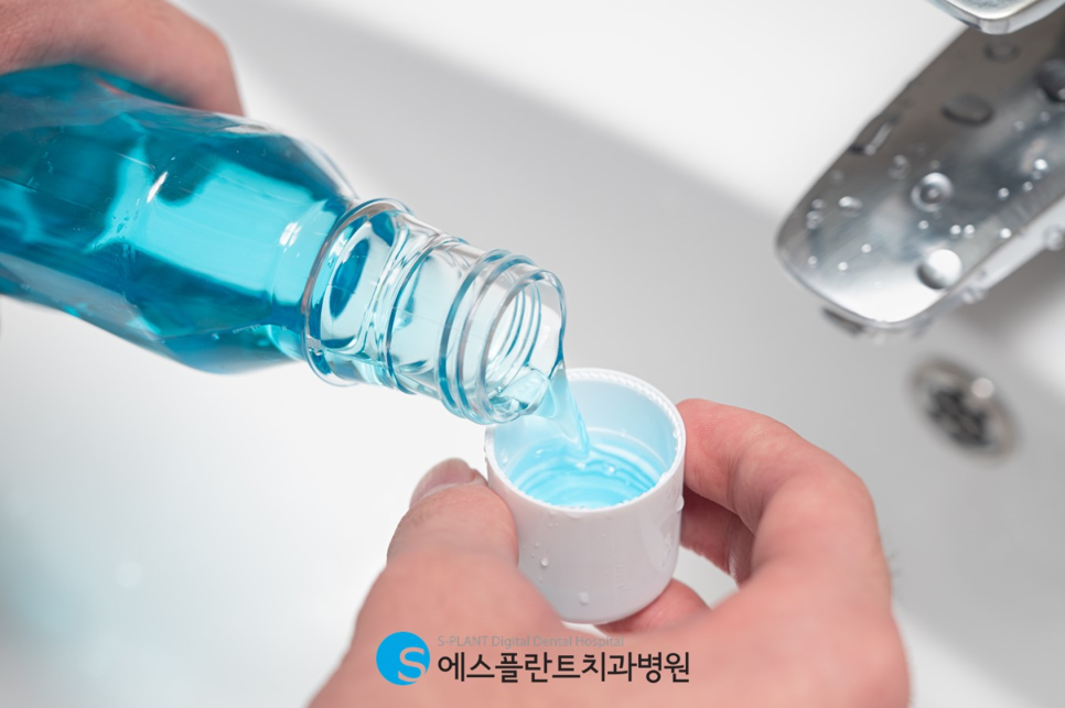How to Prevent Implant Pain, as Explained by a Dental Clinic Skilled in Implants in Apgujeong image 2