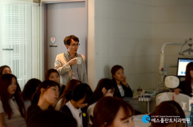 에스플란트치과병원 _엑소덴 구강용품교육 관련 이미지 3