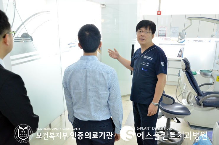 [에스플란트치과병원] 3차원 스캐너 전문 기업 메디트(MEDIT) 대표님 께서 에스플란트치과병원을 방문하셨습니다. 관련 이미지 6