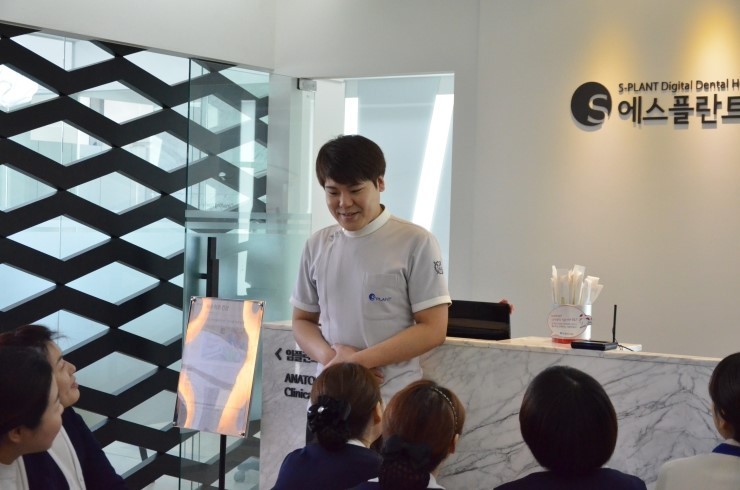 에스플란트치과병원 3월 월례조회 시간이 돌아왔습니다~:) 관련 이미지 13