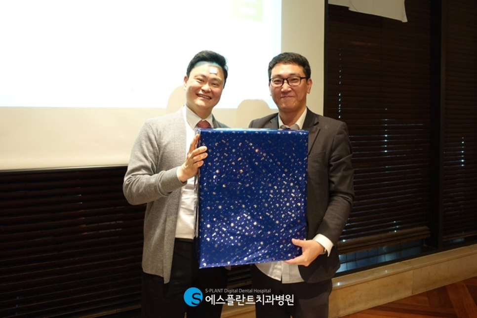 에스플란트 치과병원의 16번째 생일을 축하합니다! 관련 이미지 12