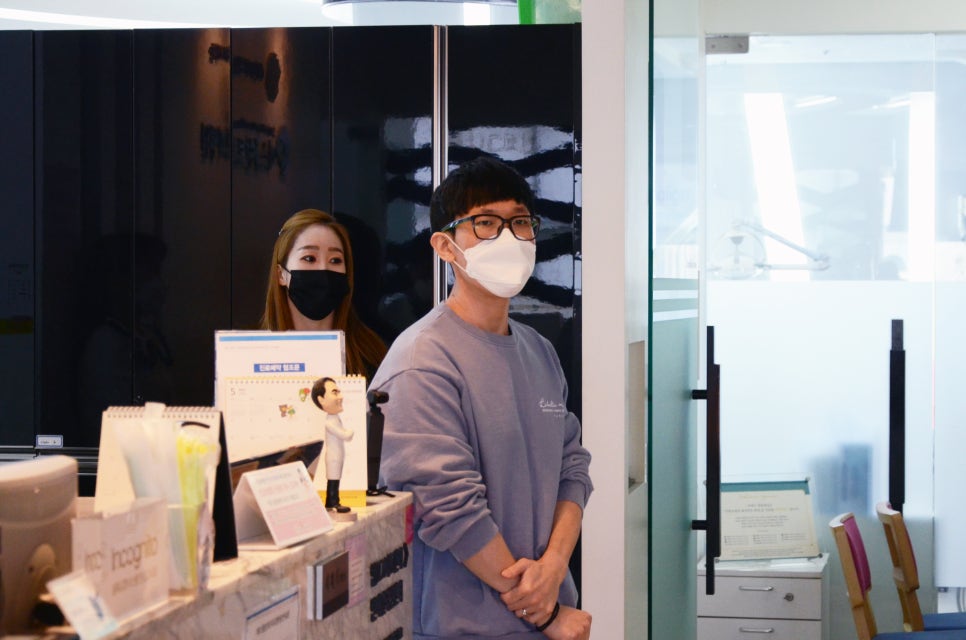 에스플란트치과병원 4월 월례조회 관련 이미지 2