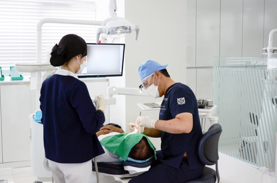 잔존 치아가 너무 적어도, 강남구청 임플란트 잘하는 에스플란트 치과병원에서 해결 관련 이미지 3