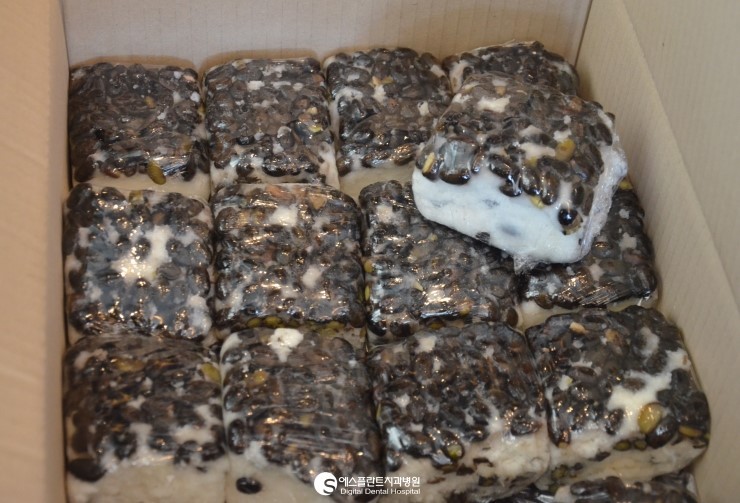 [에스플란트치과병원] 에스플란트치과병원에 따끈따끈 떡~ 선물이 도 착했어요!♪ 관련 이미지 2