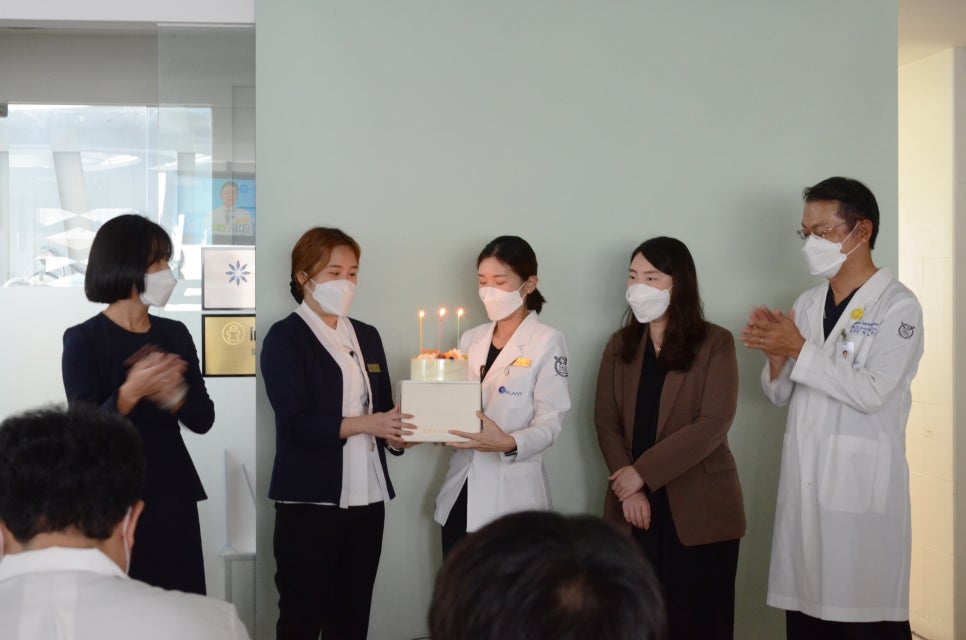에스플란트 치과병원 10월 월례조회가 돌아왔습니다! 관련 이미지 8