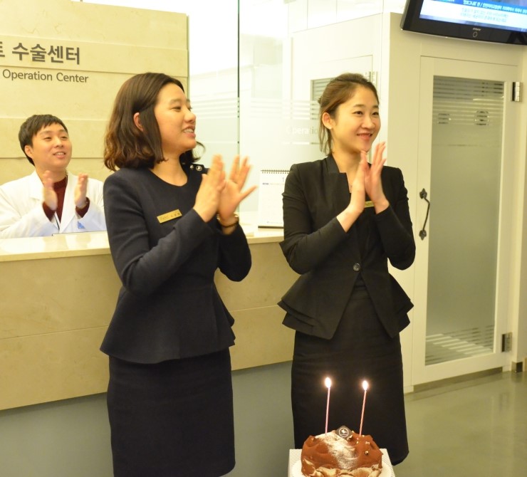 장민숙 팀장님, 이보람 매니저님 생일을 축하합니다 관련 이미지 2