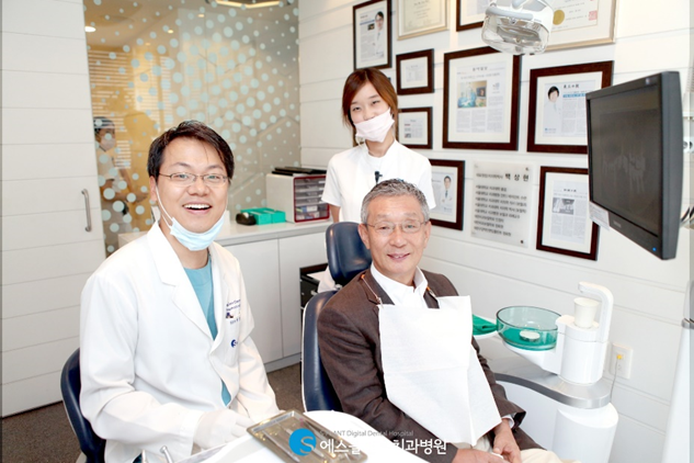 노인임플란트, 건강보험을 적용해 에스플란트치과에서 진행하세요! 관련 이미지 5