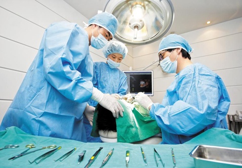 임플란트 통증을 최소화한 아나토마지가이드 임플란트 시술법! 관련 이미지 1
