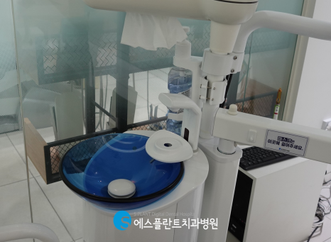 학동사거리 물이 건강한 믿을 수 있는 치과, 에스플란트치과병원의 수관 감염관리 관련 이미지 2