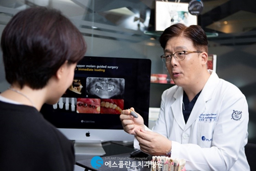 기능과 중요도가 높은 어금니!어금니임플란트로 치아건강을 지키세요! 관련 이미지 2