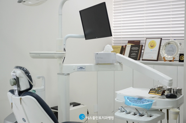 어금니임플란트 전 상악동거상술이 필요한 경우는? 관련 이미지 6