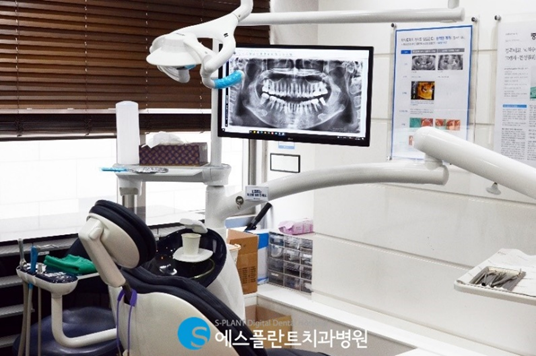 전체 치아를 상실했다면? 임플란트틀니 하세요. 관련 이미지 4