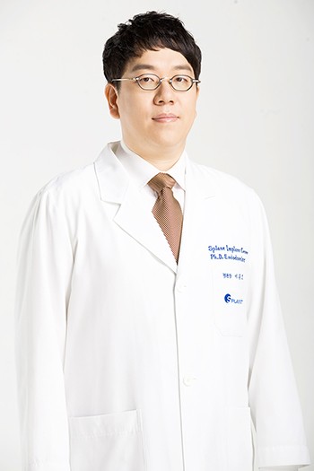 [에스플란트치과병원] 이종호원장님 대한치과의사협회 표창패 수상 관련 이미지 2