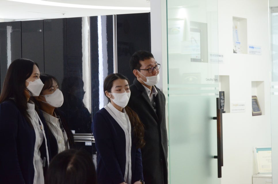 에스플란트 치과병원의 2023년 시무식 현장! 관련 이미지 16