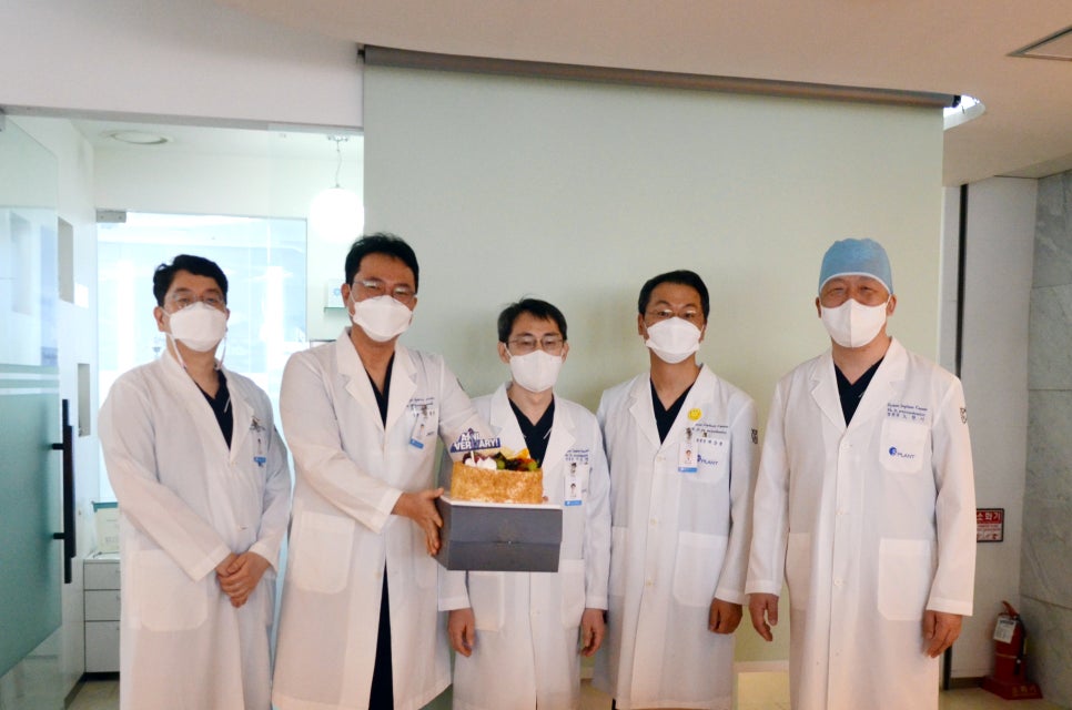 에스플란트치과병원 4월 월례조회 관련 이미지 4