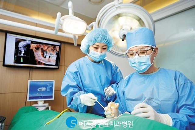 통증과 회복이 걱정이라면? 가이드임플란트 하세요. 관련 이미지 3