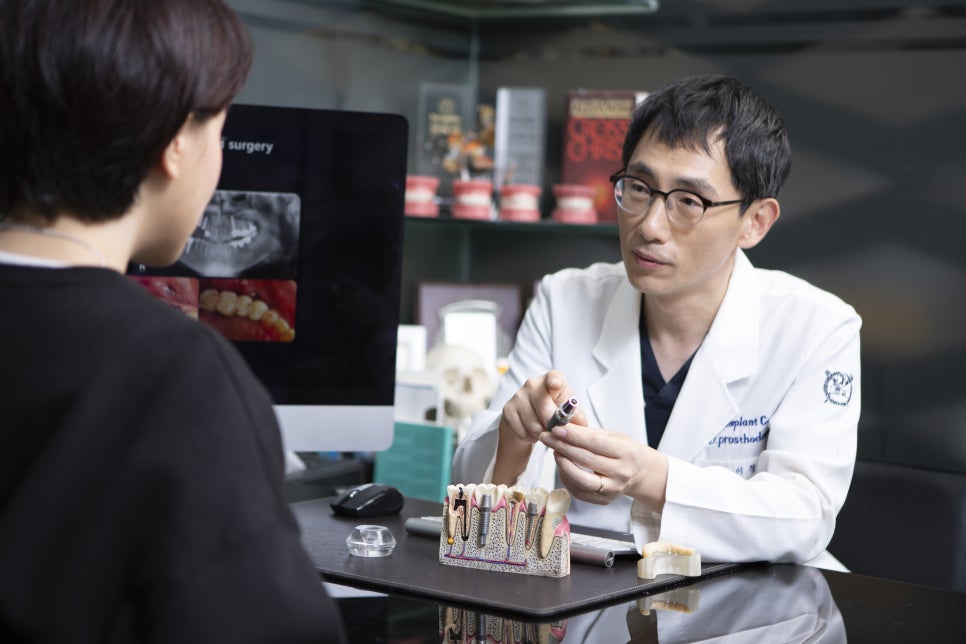 임플란트 나이가 어려도 나이가 많아도 문제없나요? 관련 이미지 4