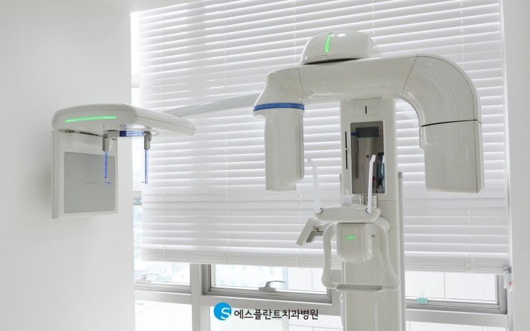 정확한 진단과 안전한 임플란트 수술+상부보철을 위한 첨단 장비 관련 이미지 4