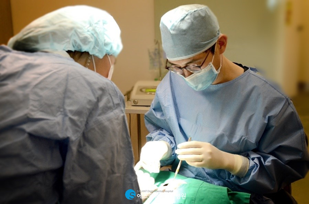 임플란트, 어떤 관리가 필요할까요? 관련 이미지 1