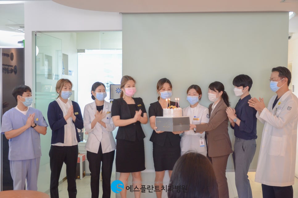 에스플란트치과병원 10월 월례조회 관련 이미지 3