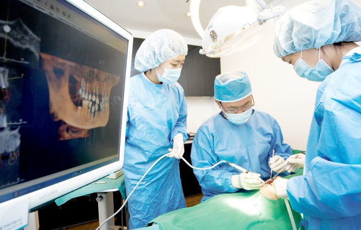 골유착율을 높여주는 자외선임플란트 에스플란트치과병원에서 관련 이미지 4