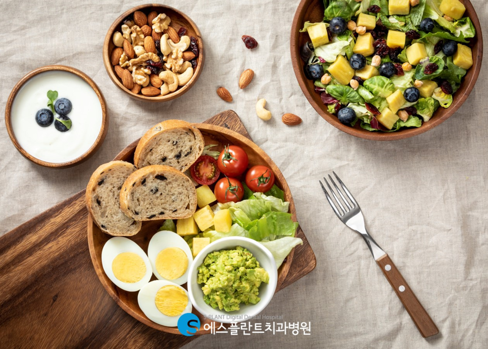 Foods to Avoid After Implant Surgery, as Recommended by a Dental Clinic Specializing in Implants in Apgujeong Rodeo image 2