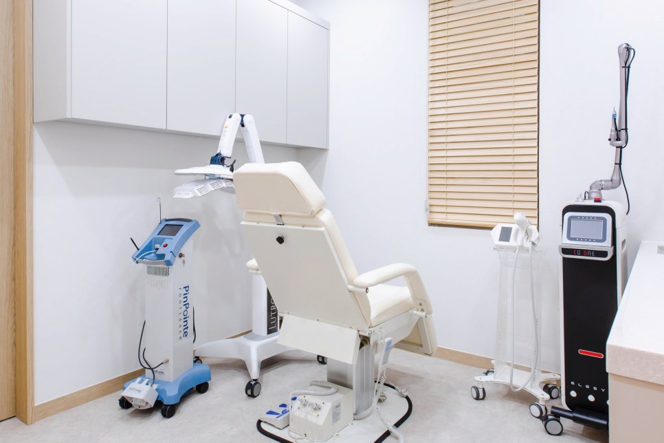 방배동 피부과 안면홍조, 화장으로 가리기보단 혈관을 치료해야 관련 이미지 5