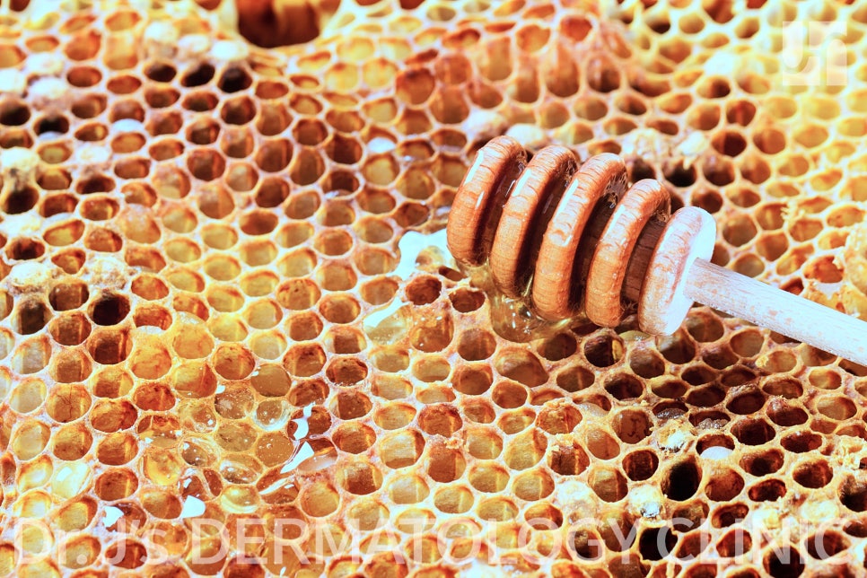 얼굴 모낭염 연고로 낫지않아 방배역 피부과를 찾아요 관련 이미지 1