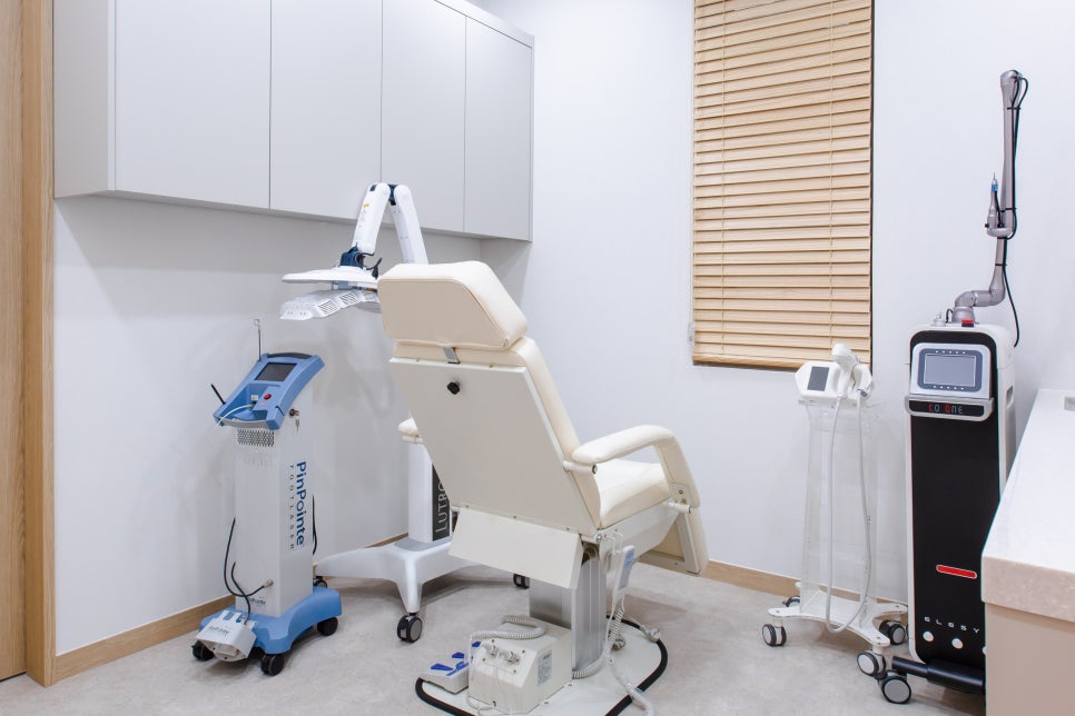 서초구 피부과 여드름흉터에 따른 레이저 치료방법 관련 이미지 4