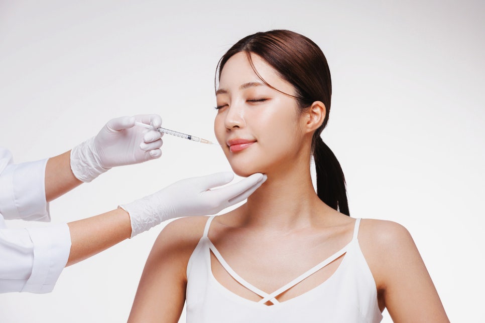 Naebang-dong Dermatology Clinic: Aqua Glow Injection Effects—If You Have Severe Dehydration, This Treatment May Help image 2