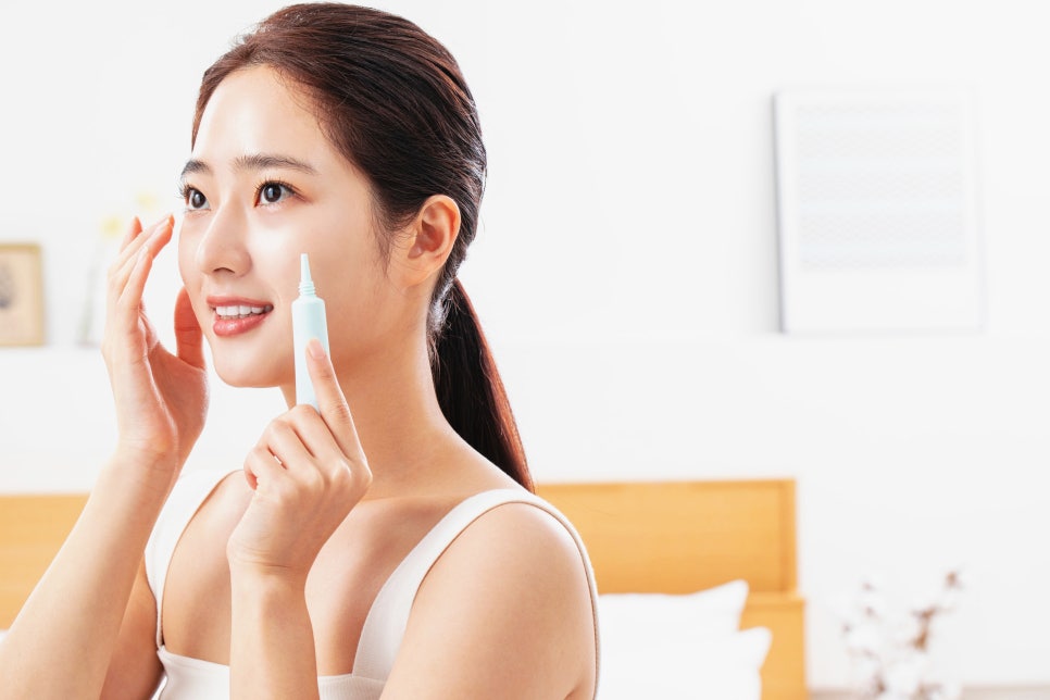 방배역 피부과 깊은 흉터부터 붉은 자국까지 여드름 흉터 치료 연고와 레이저 총정리 관련 이미지 3